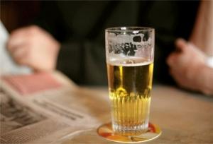 Duitse politieke partij: werkloze heeft recht op bier!